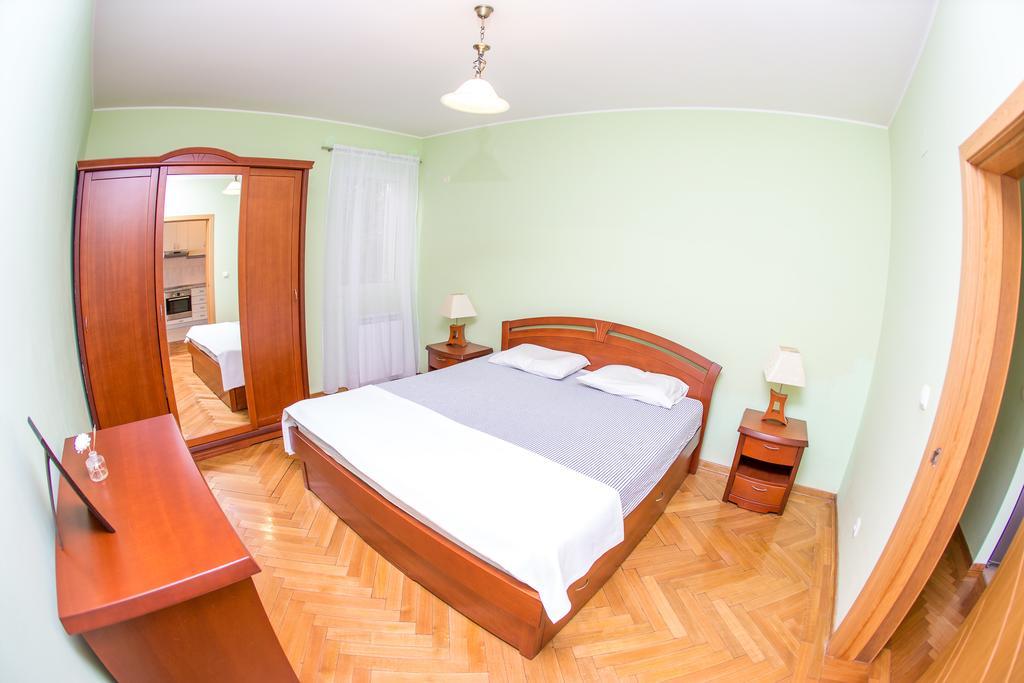 Saint Stefan Apartments Sveti Stefan Habitación foto