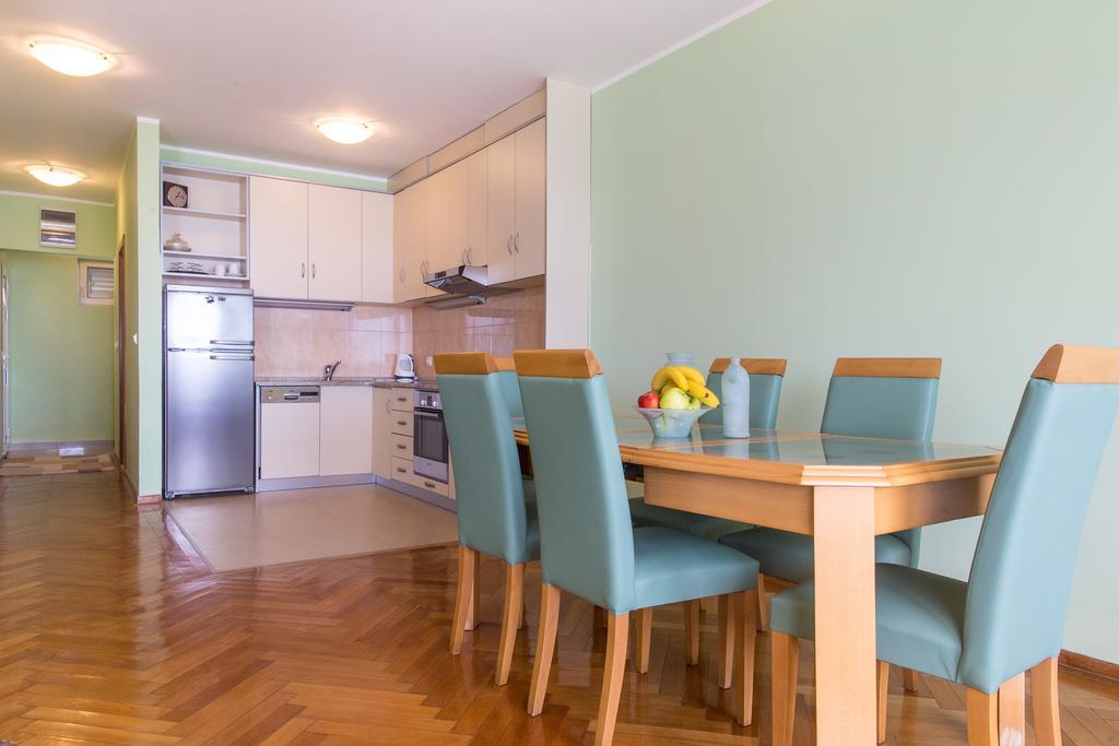 Saint Stefan Apartments Sveti Stefan Habitación foto